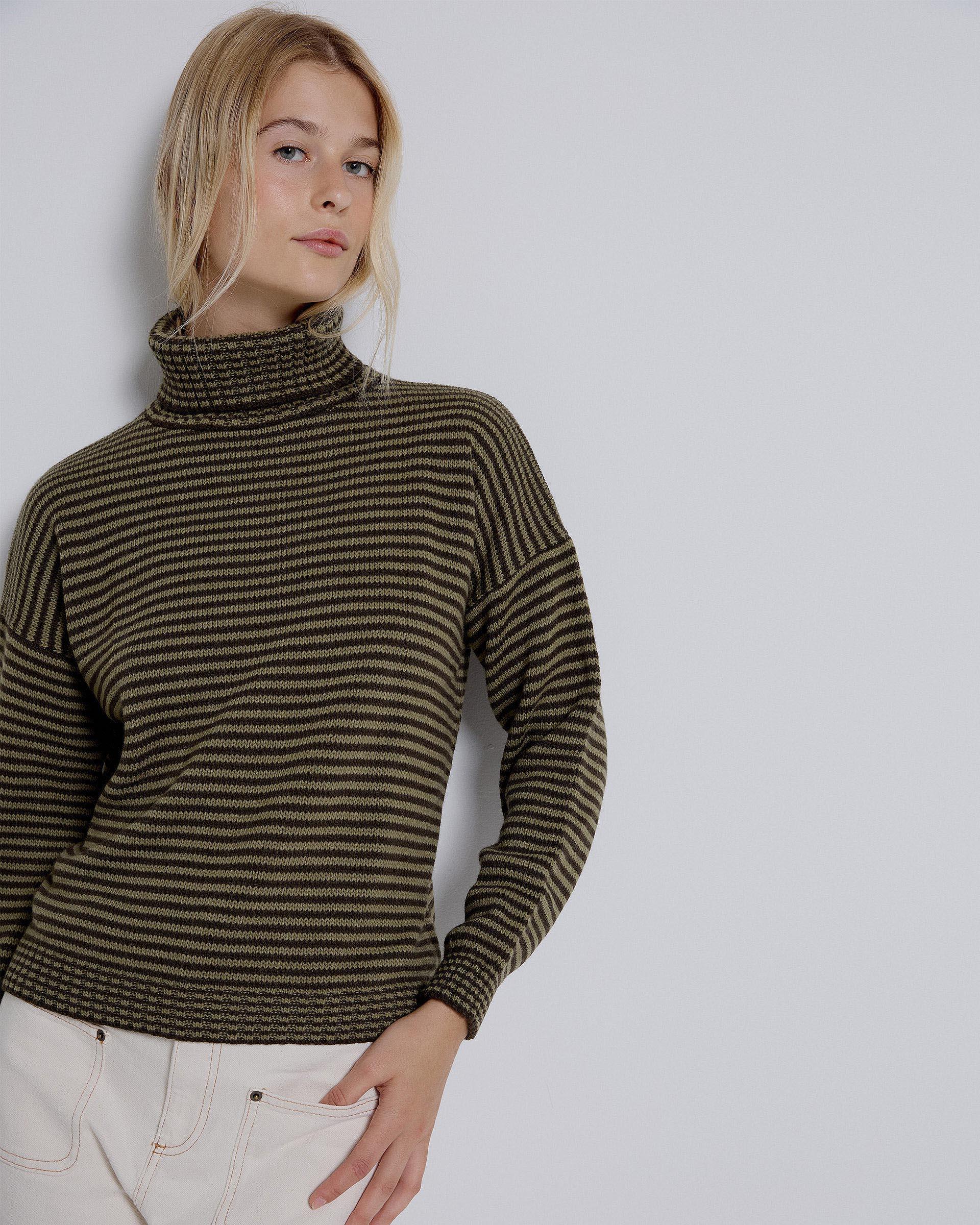 JERSEY CUELLO ALTO RAYAS