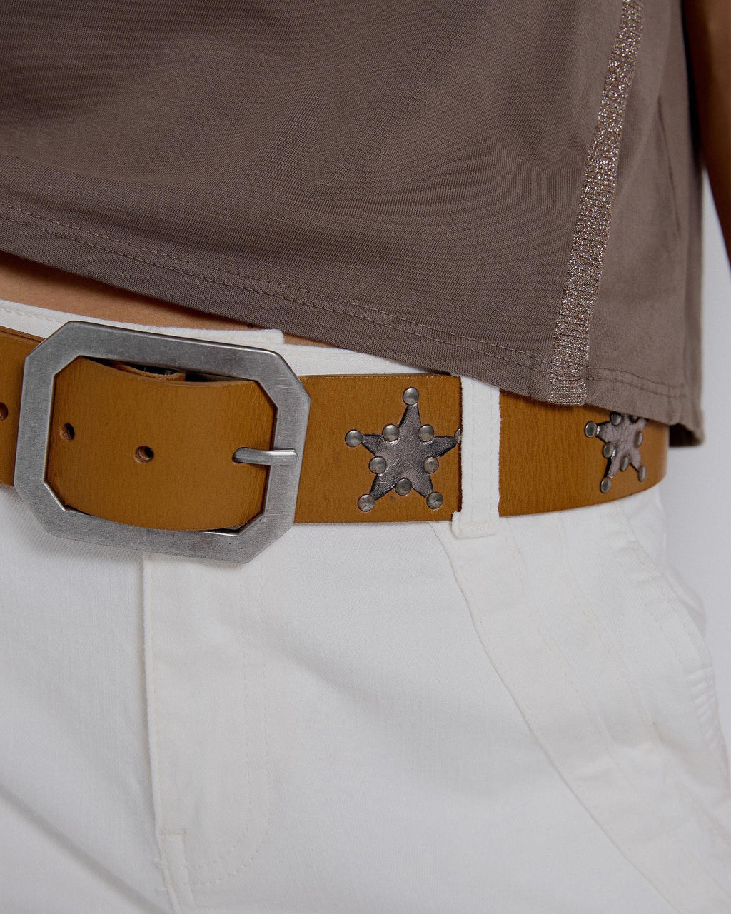 CINTURON PIEL PARCHES ESTRELLAS