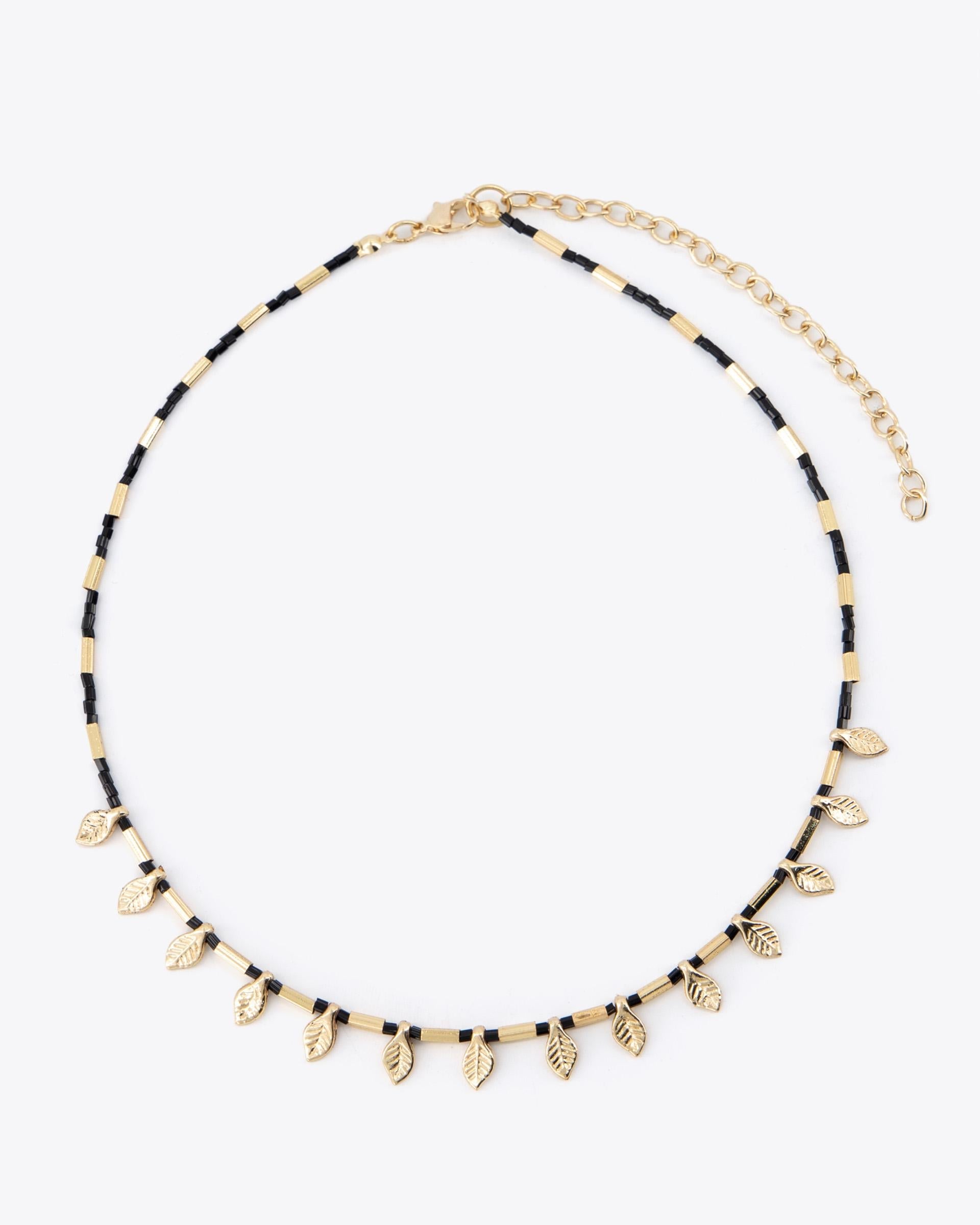 COLLAR HOJITAS