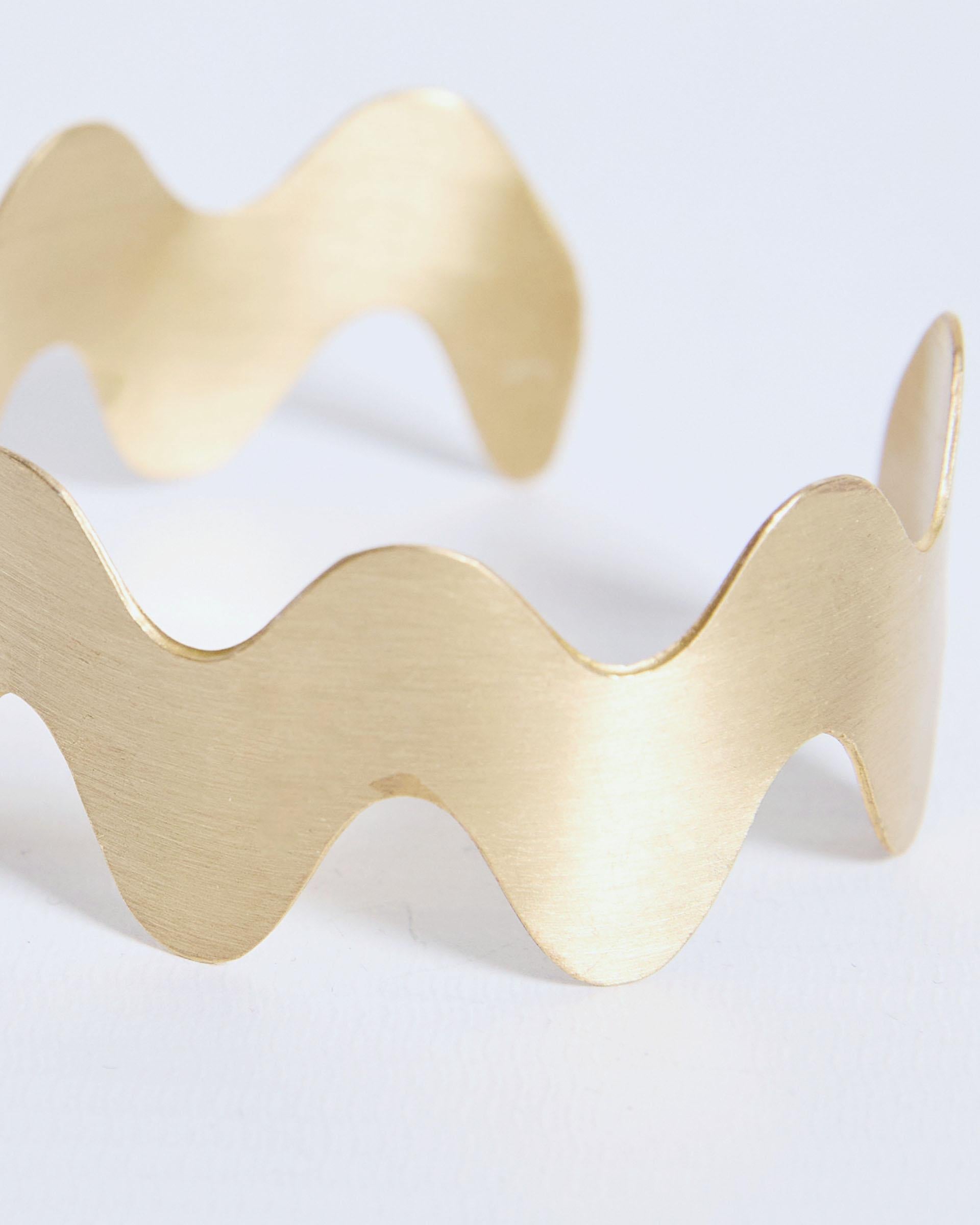 PULSERA ONDA FINA