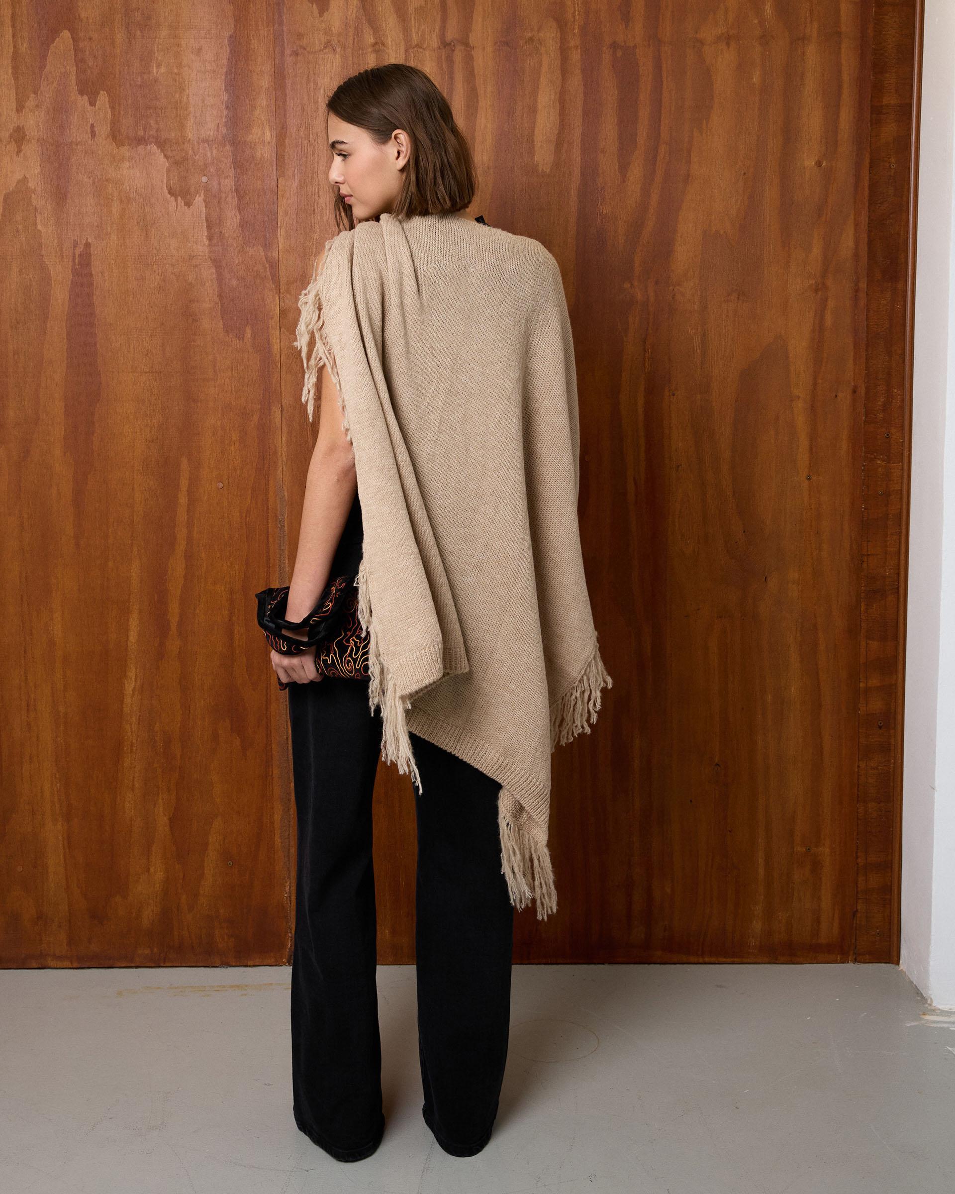 PONCHO FLECOS