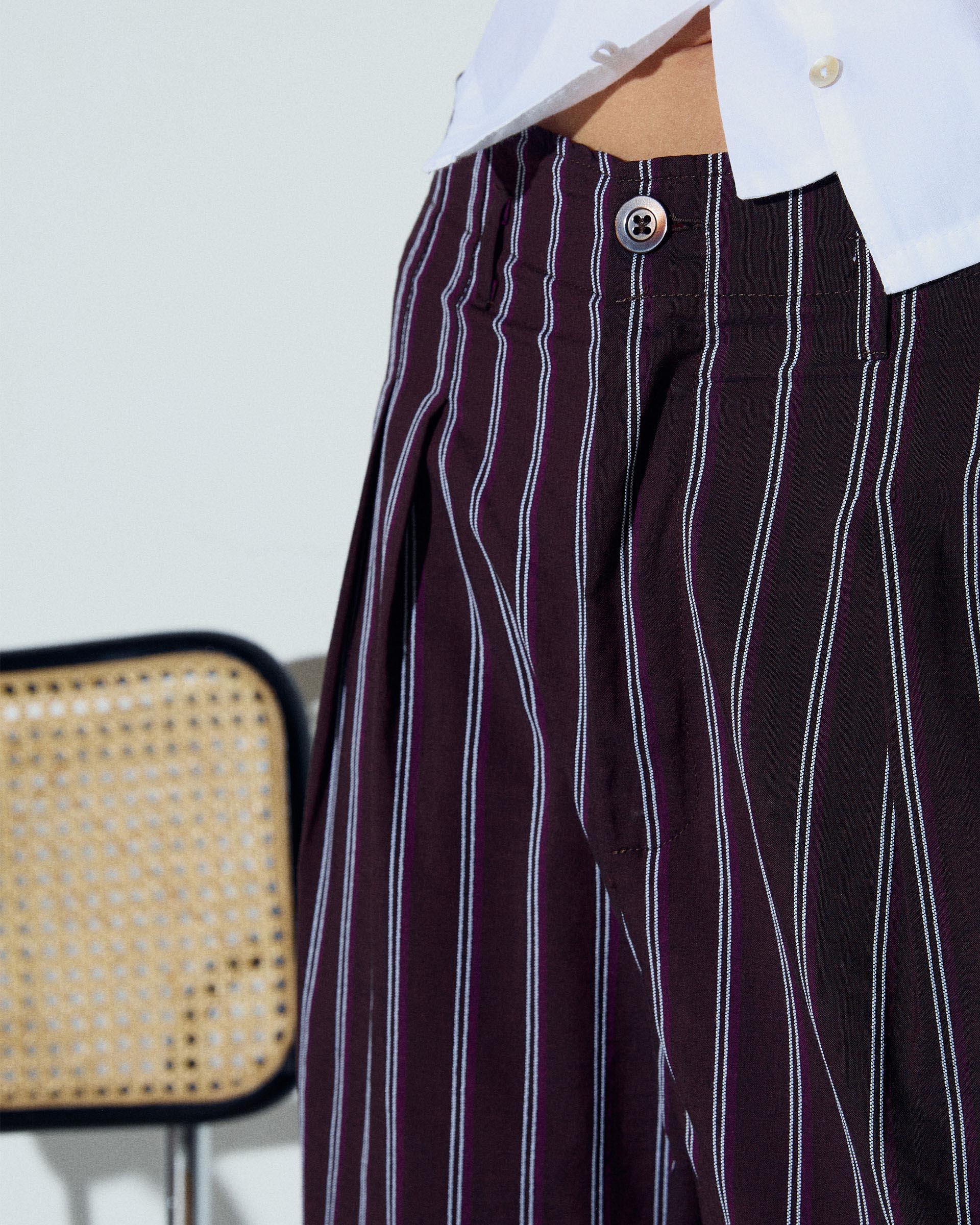 PANTALON RAYAS WIDE LEG PINZAS