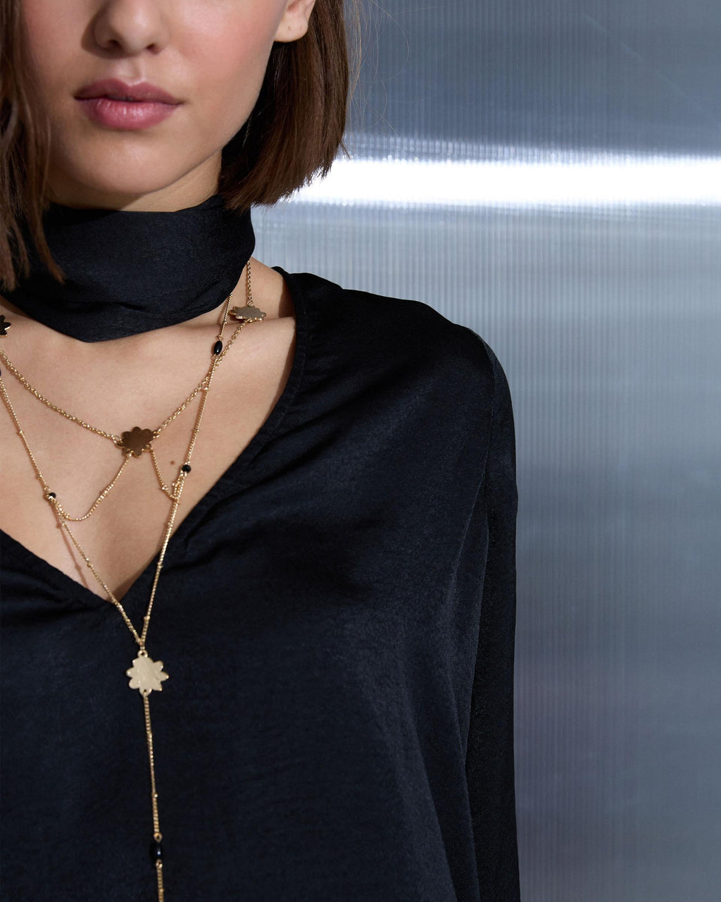 BLUSA DETALLE PAÑUELO