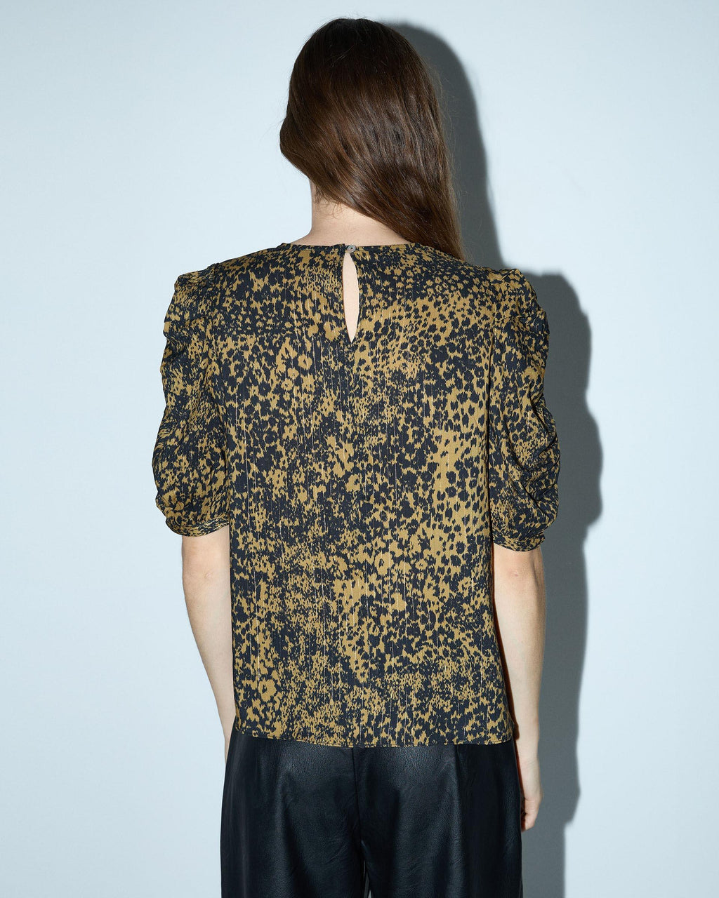BLUSA ESTAMPADO MANCHAS