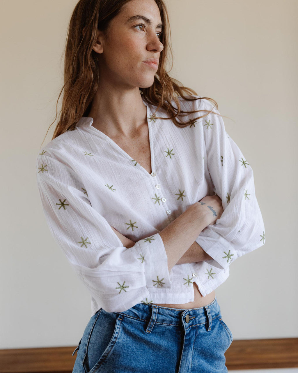 BLUSA BORDADOS SOLES