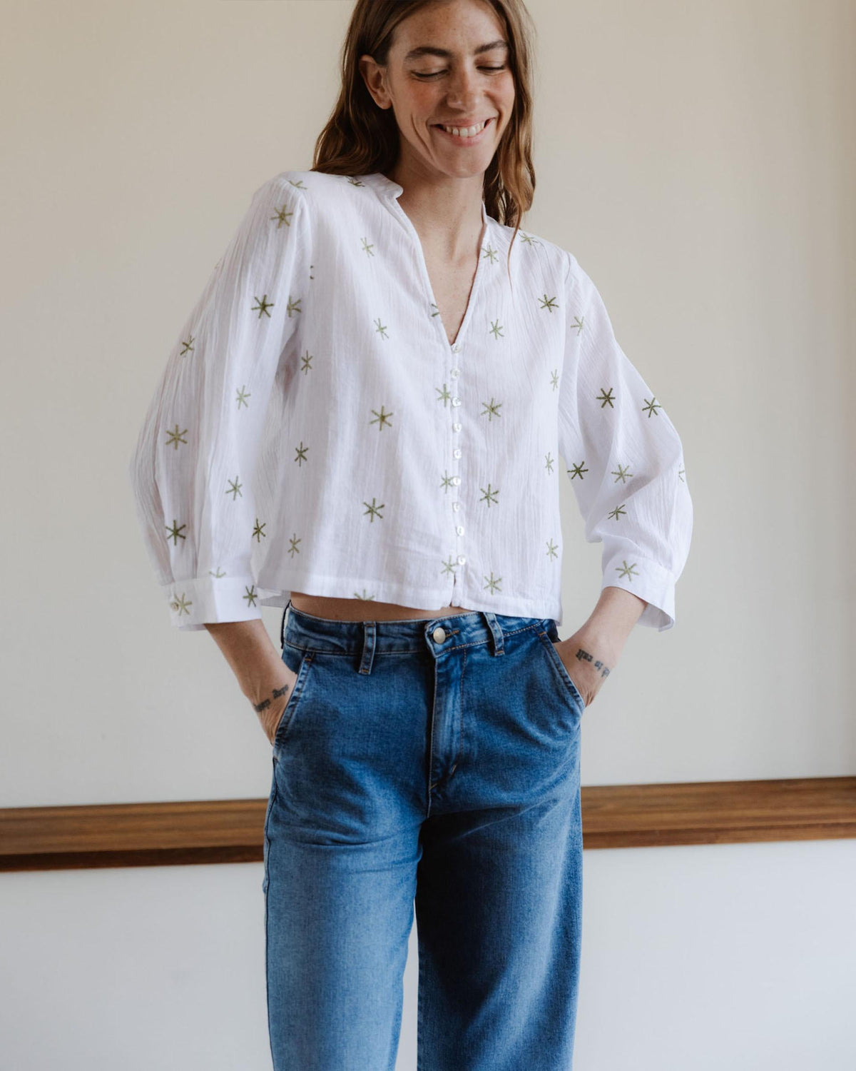 BLUSA BORDADOS SOLES