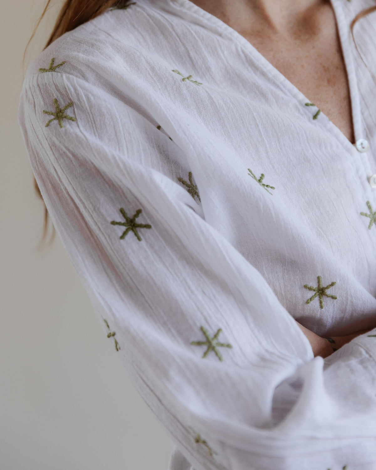 BLUSA BORDADOS SOLES