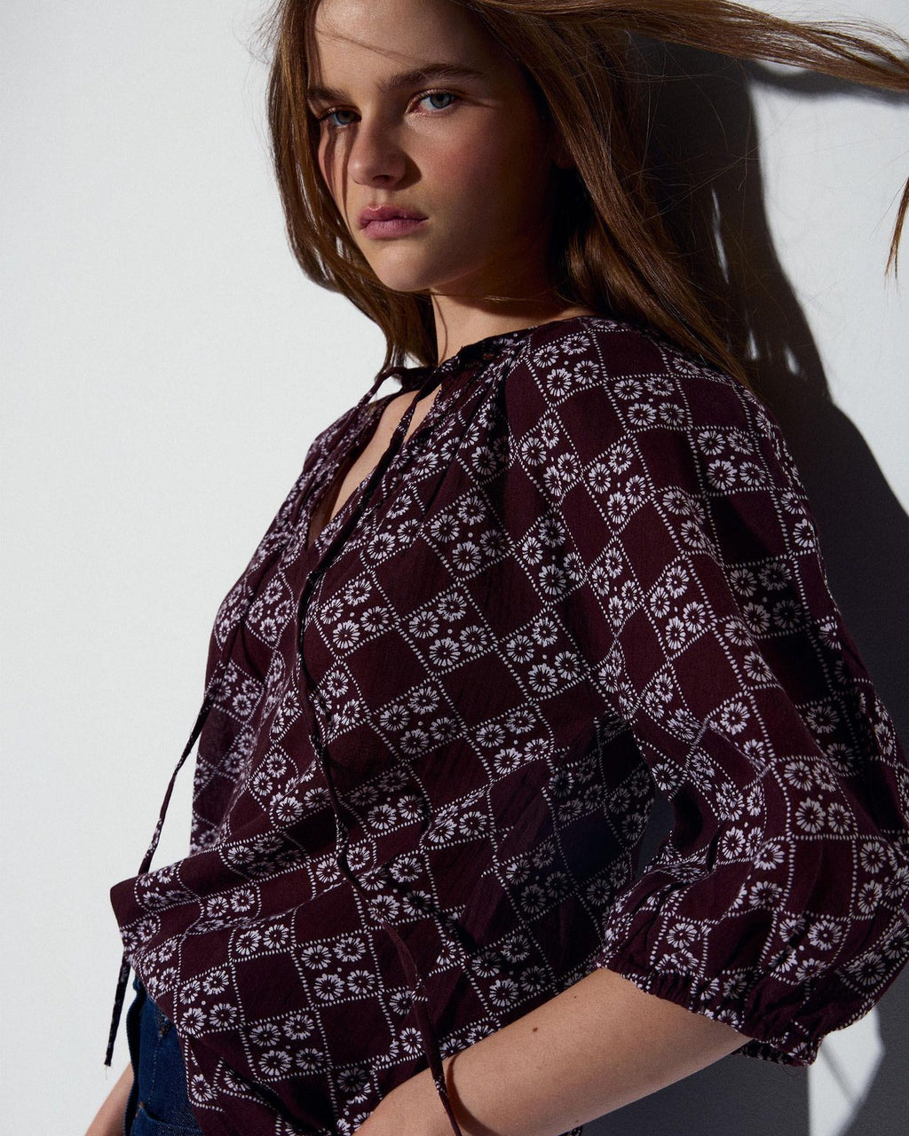 Blusa Lazada Delantera Estampado Floral Marrón