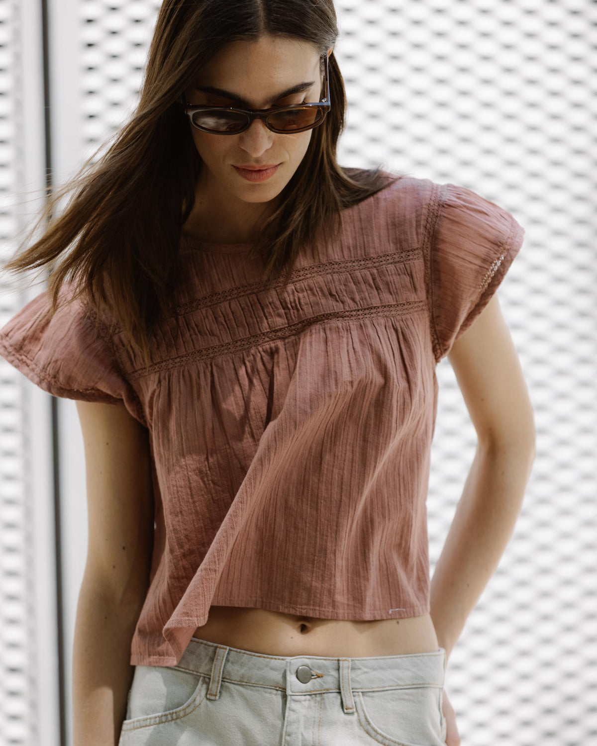 BLUSA MANGA CORTA PUNTILLAS DELANTERO