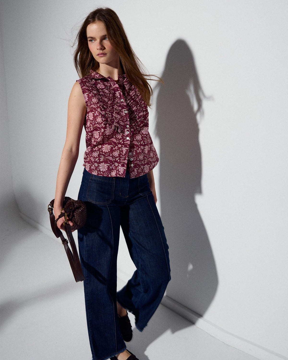 BLUSA SIN MANGAS PECHERA ESTAMPADO FLORAL