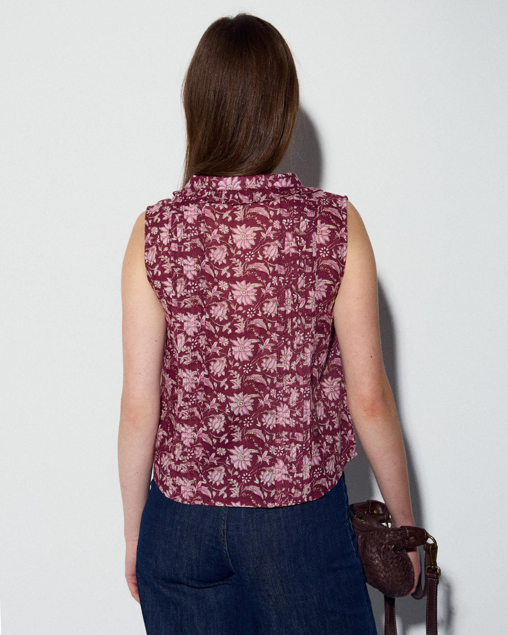 BLUSA SIN MANGAS PECHERA ESTAMPADO FLORAL
