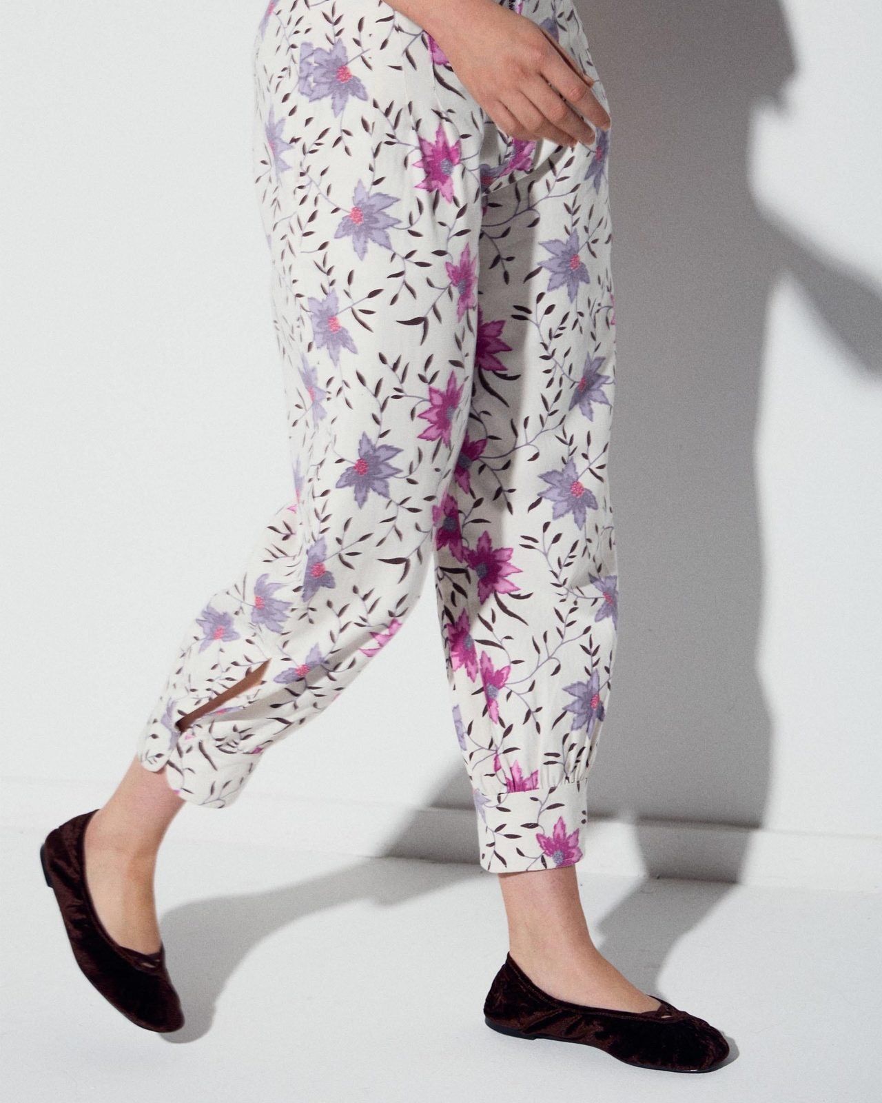 Pantalón Bombacho Estampado Floral Blanco
