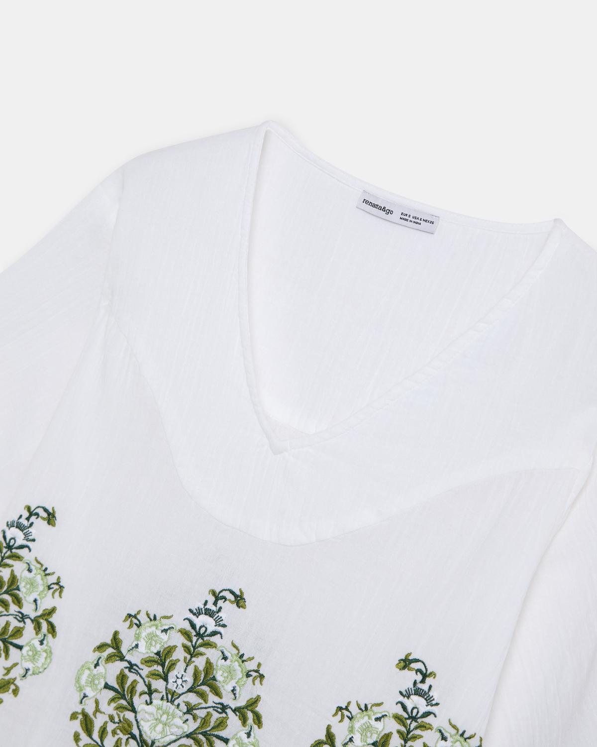 BLUSA CANESU EN V BORDADOS FLORALES