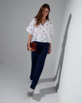 BLUSA ESCOTE EN V BORDADOS FLORALES