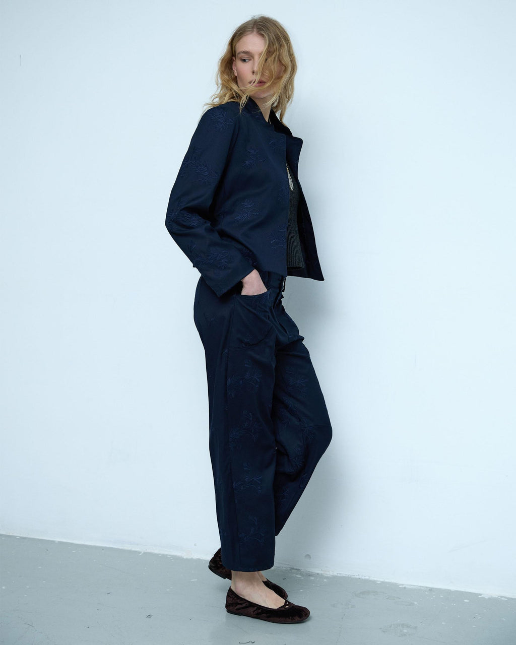 PANTALON BORDADOS FLORALES