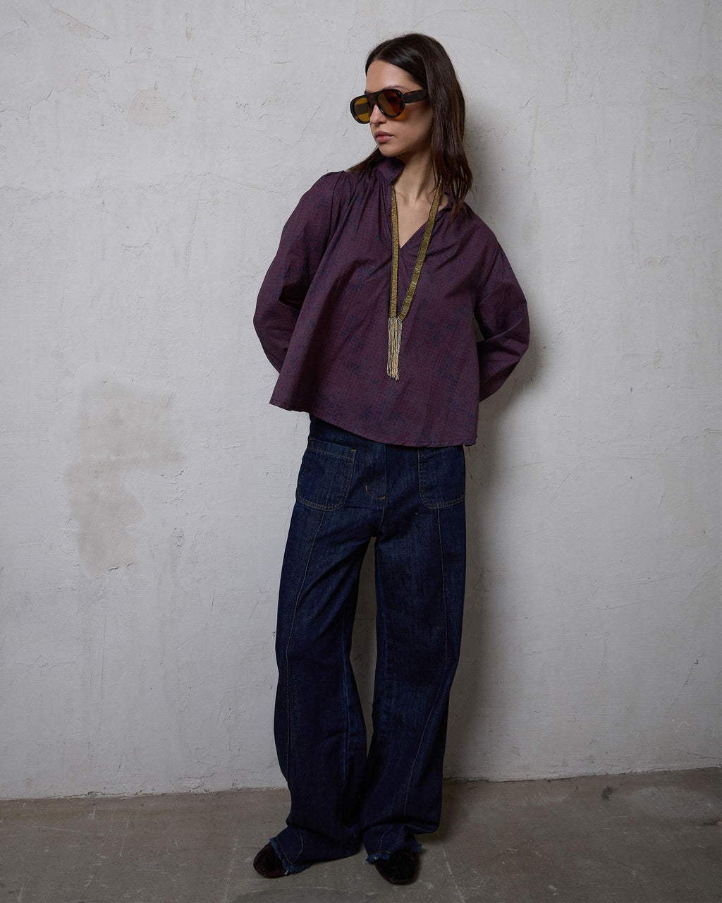 BLUSA ESCOTE PICO ESTAMPADA