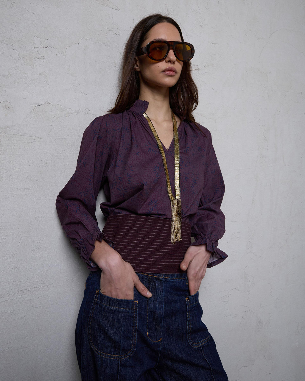 BLUSA ESCOTE PICO ESTAMPADA