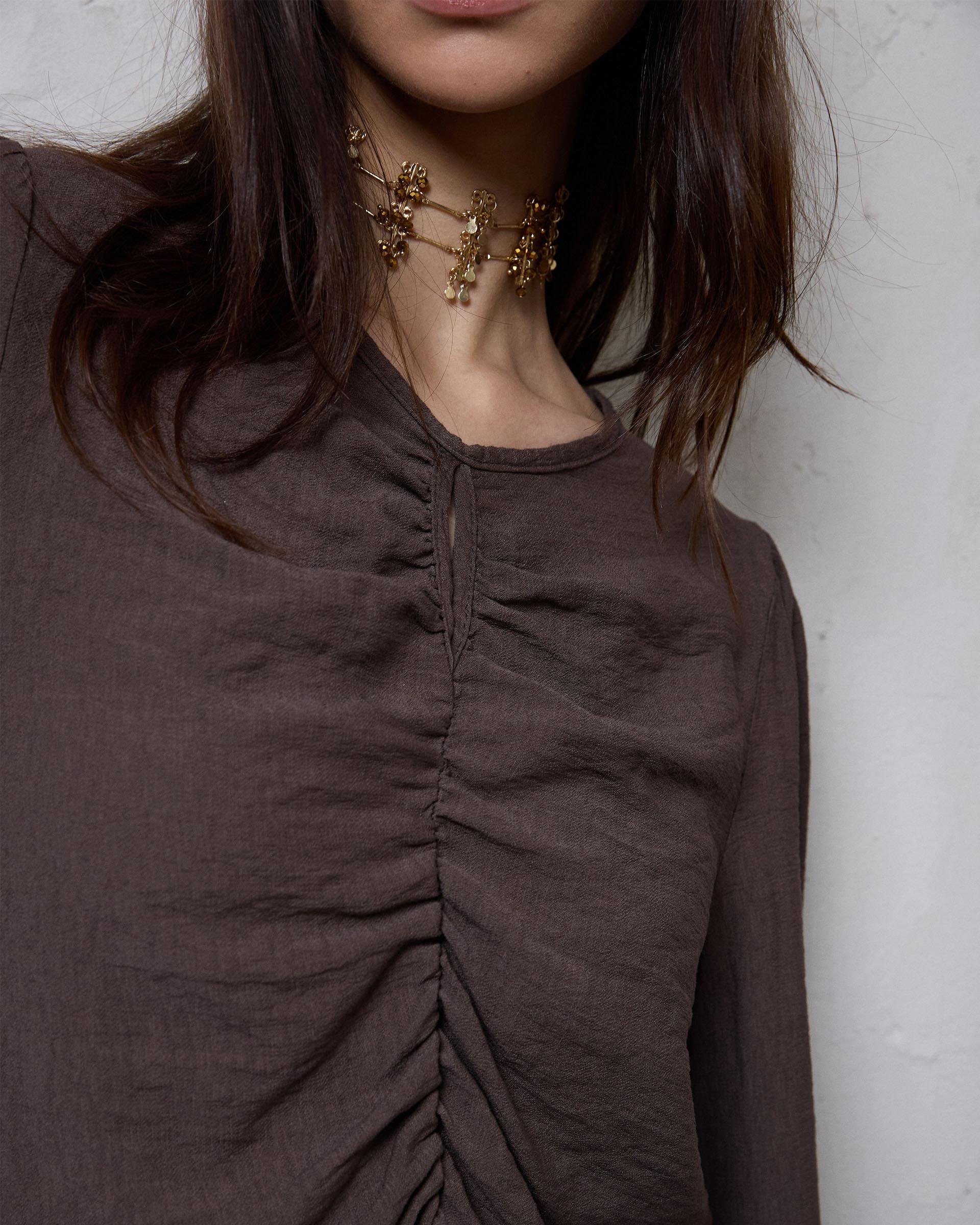 BLUSA FRUNCIDO DELANTERO
