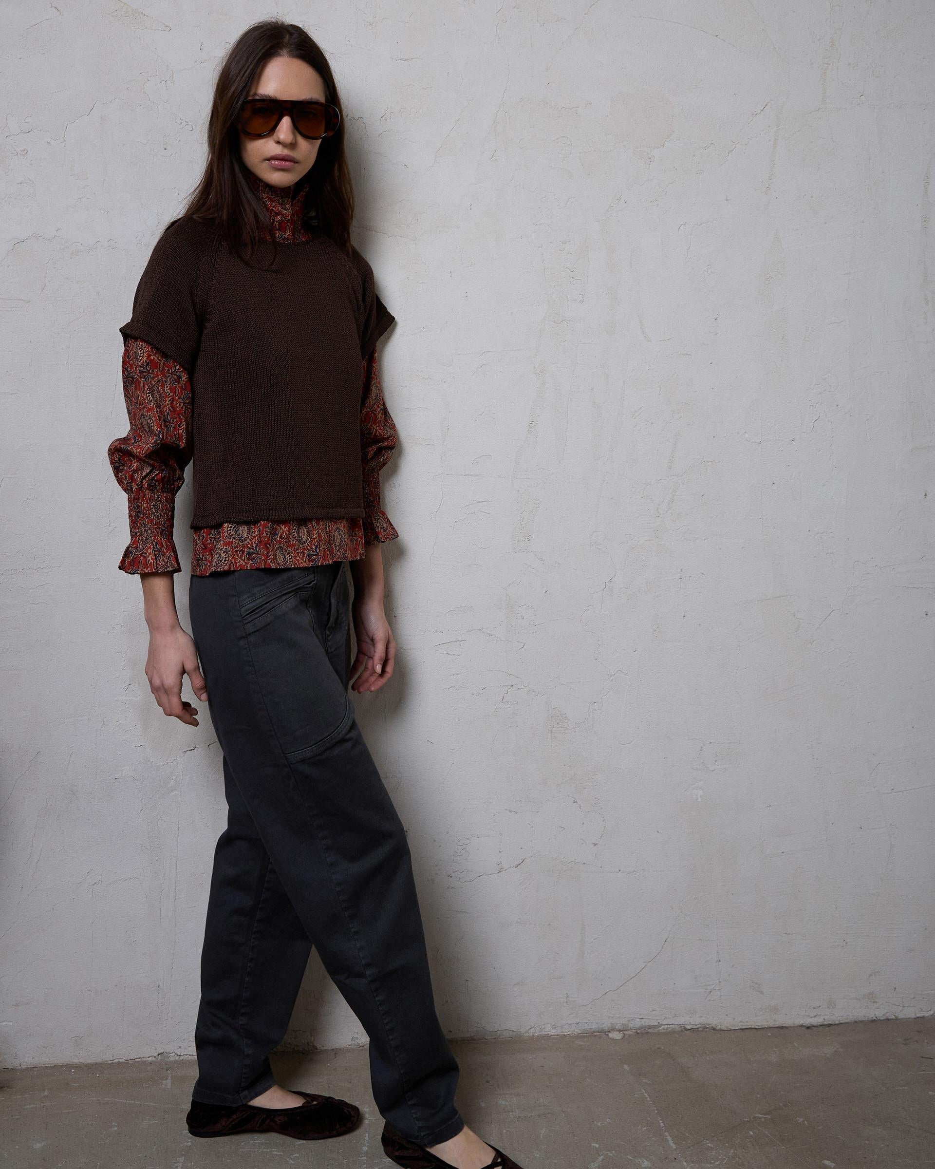 PANTALON BOLSILLOS RIBETEADOS