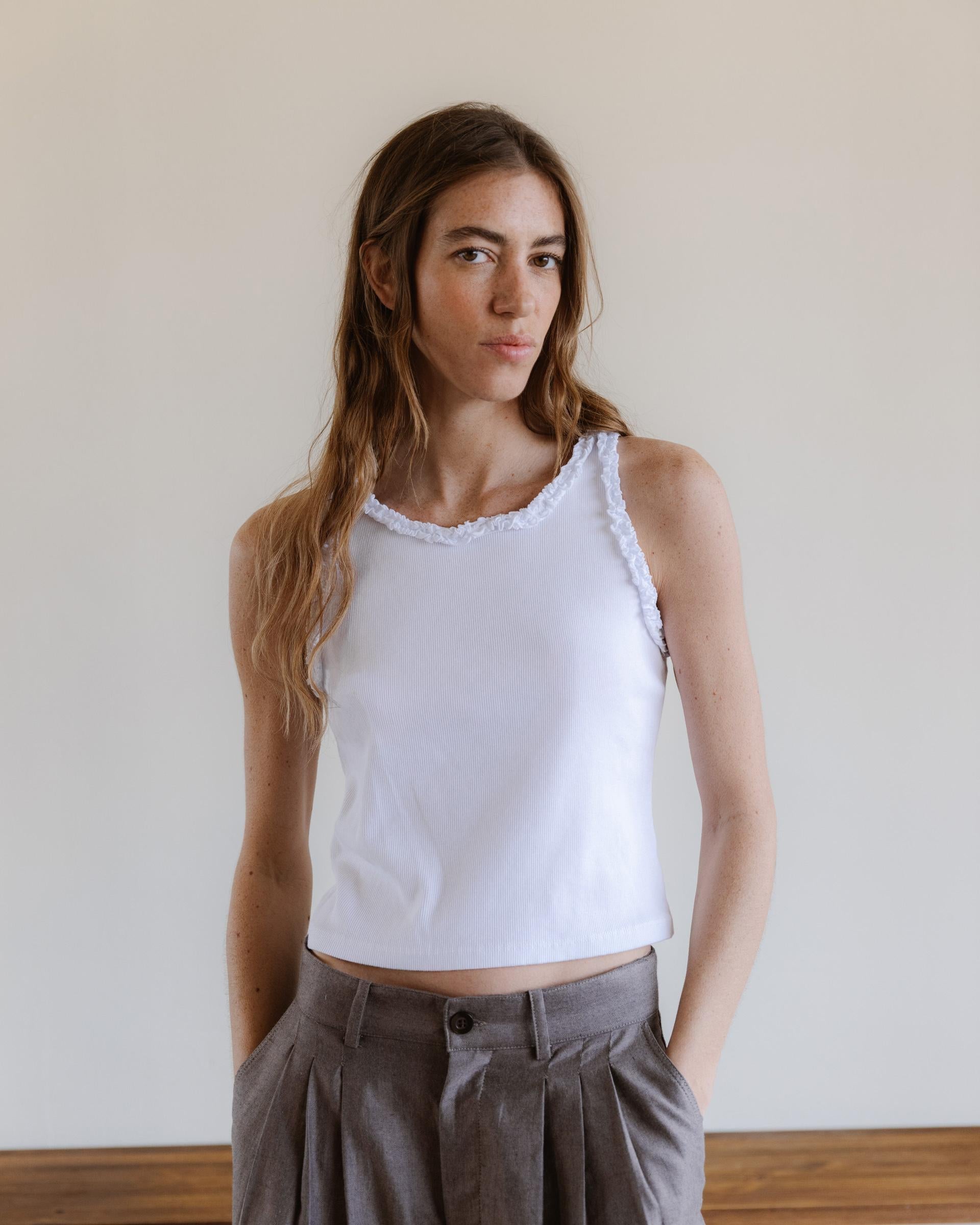 CAMISETA TANK VOLANTE