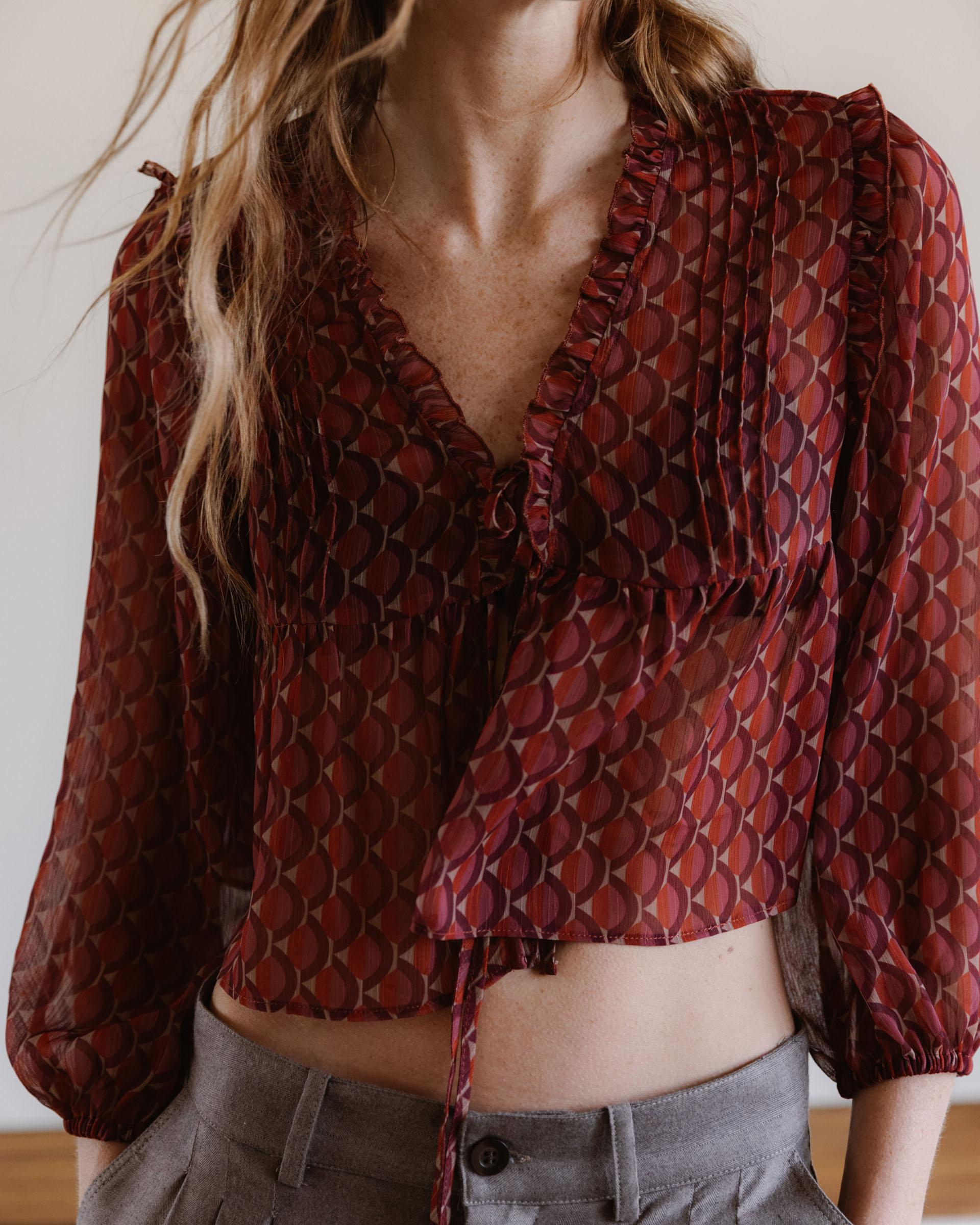 BLUSA ESTAMPADO GEOMETRICO LAZADAS