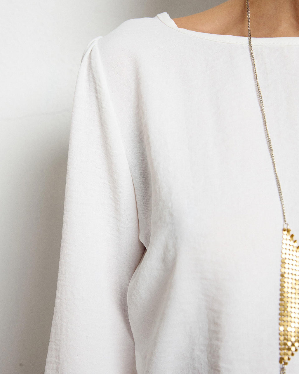 BLUSA BASICA CUELLO REDONDO