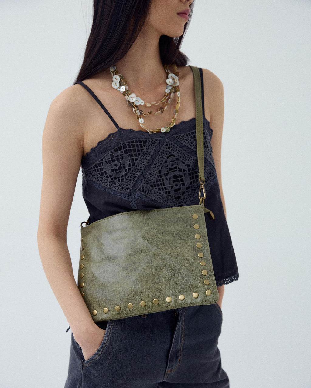 BOLSO MINI TACHUELAS