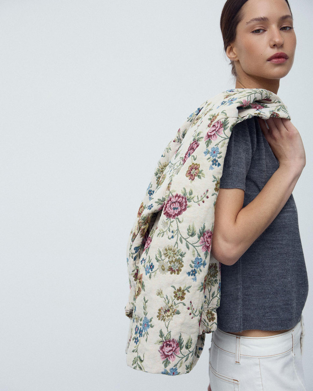 BOMBER ESTAMPADO FLORAL