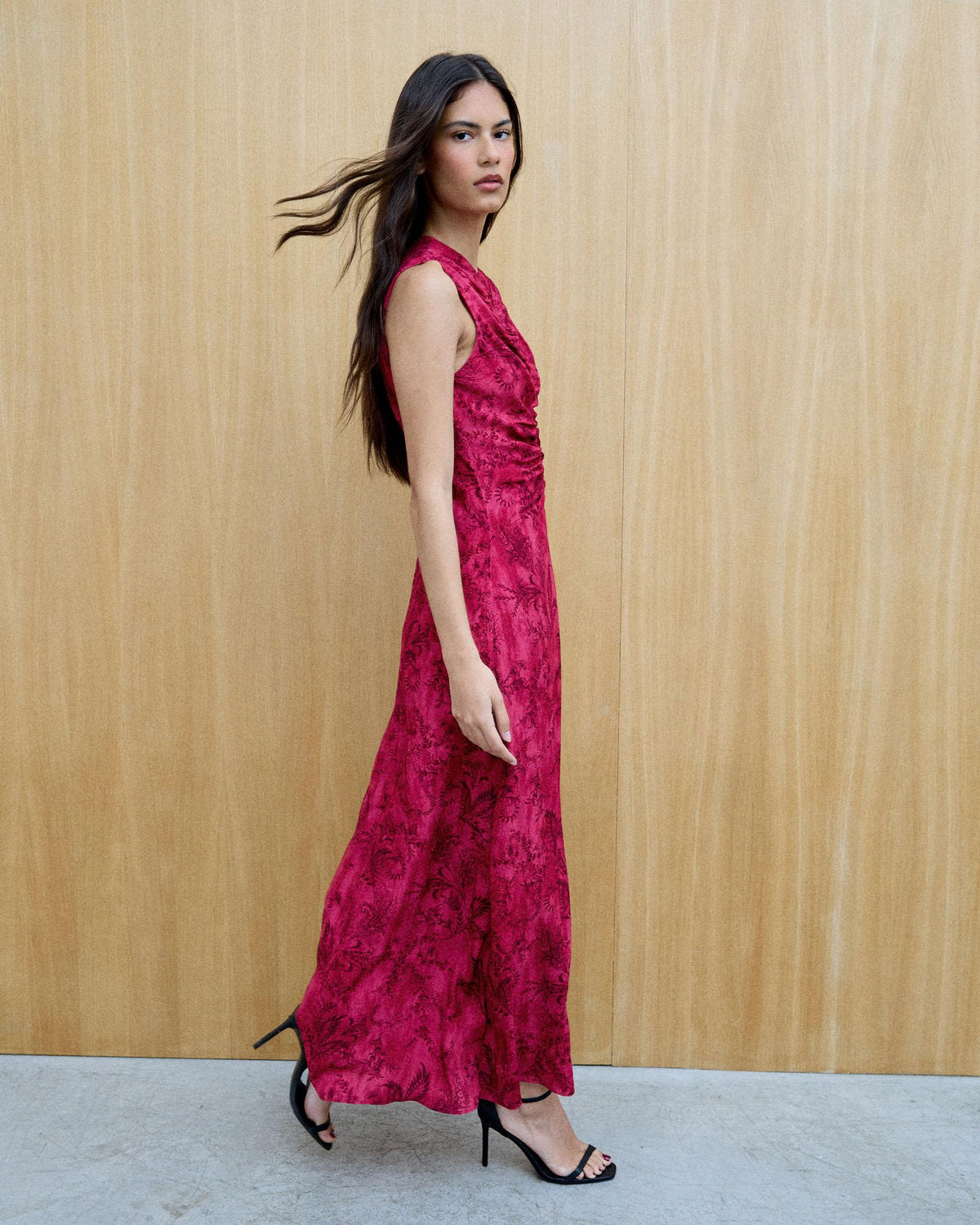 VESTIDO FRUNCIDO DELANTERO ESTAMPADO