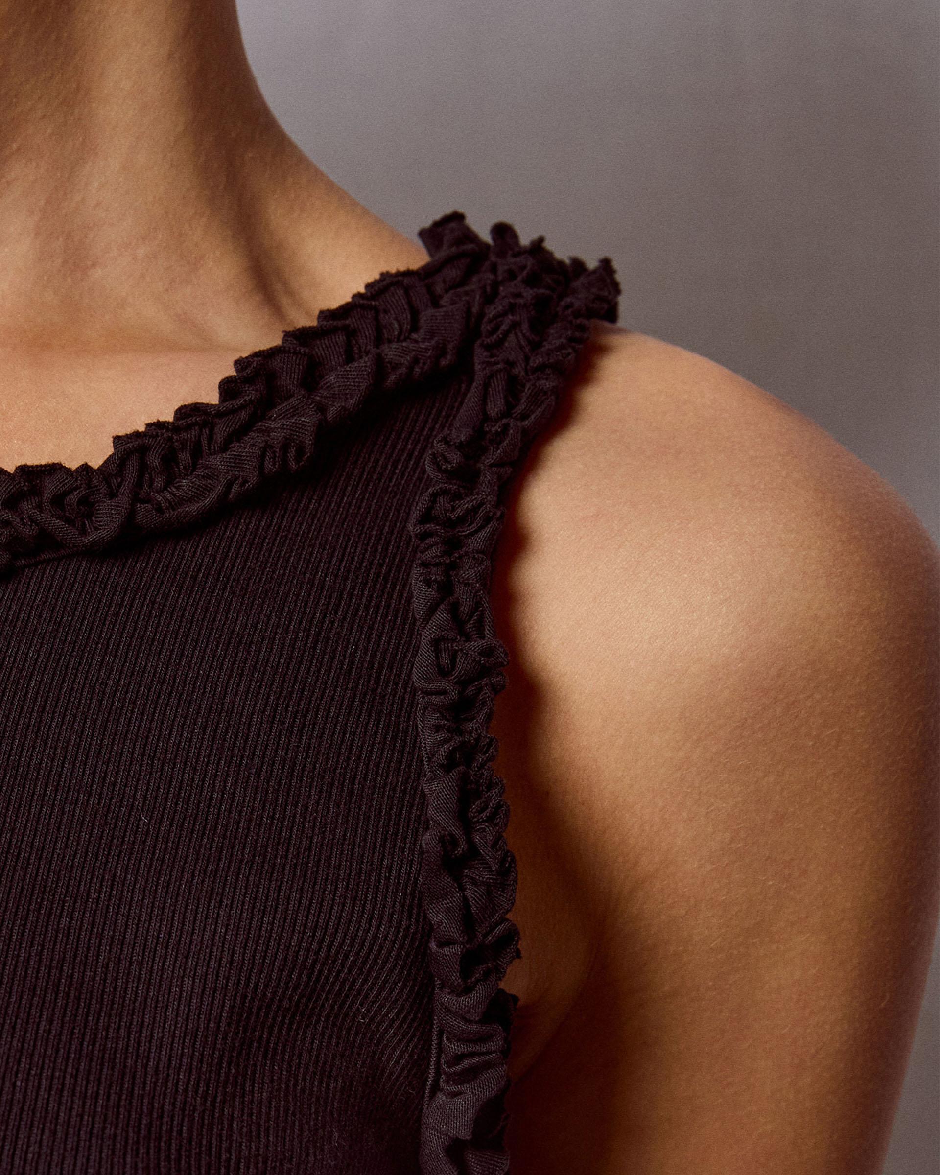 CAMISETA TANK VOLANTE