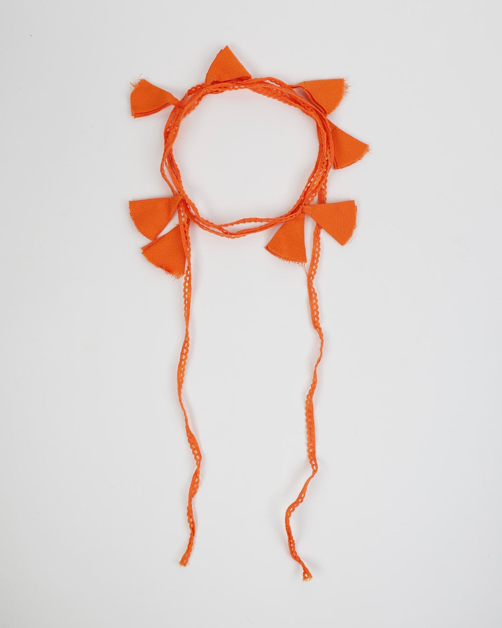 COLLAR PUNTILLA FLORES