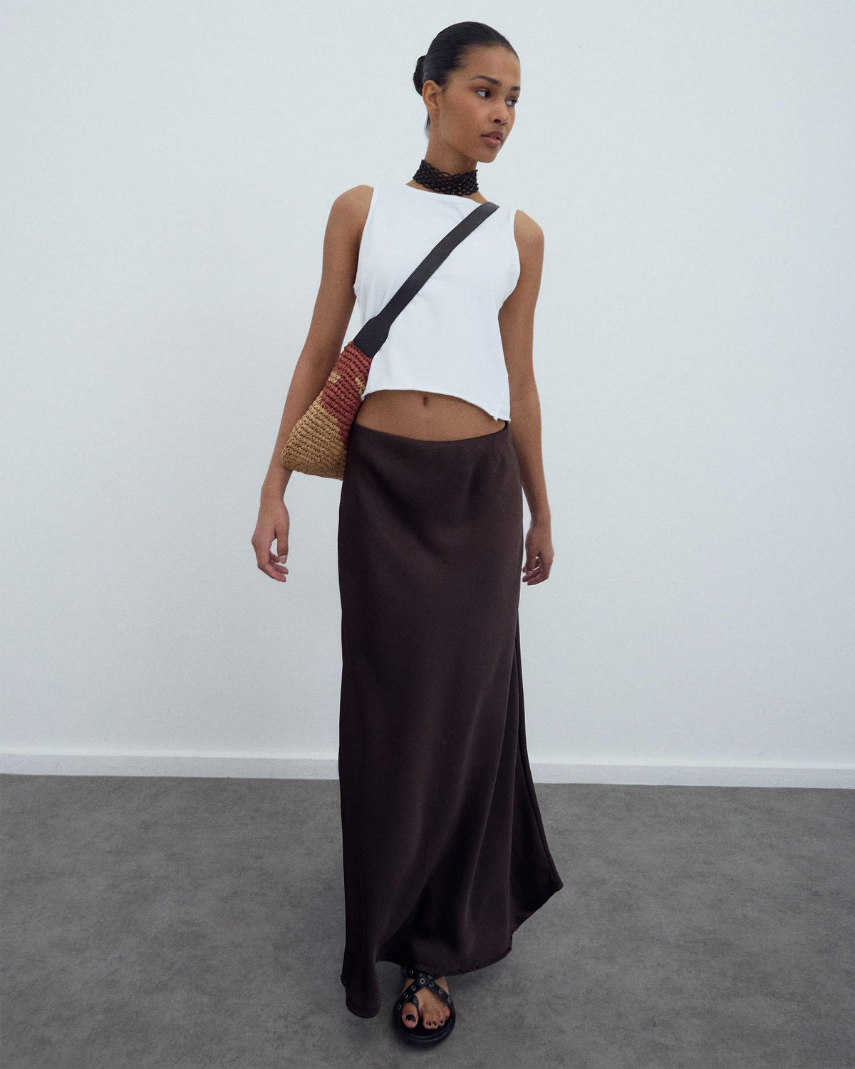 FALDA FLUIDA SATINADA