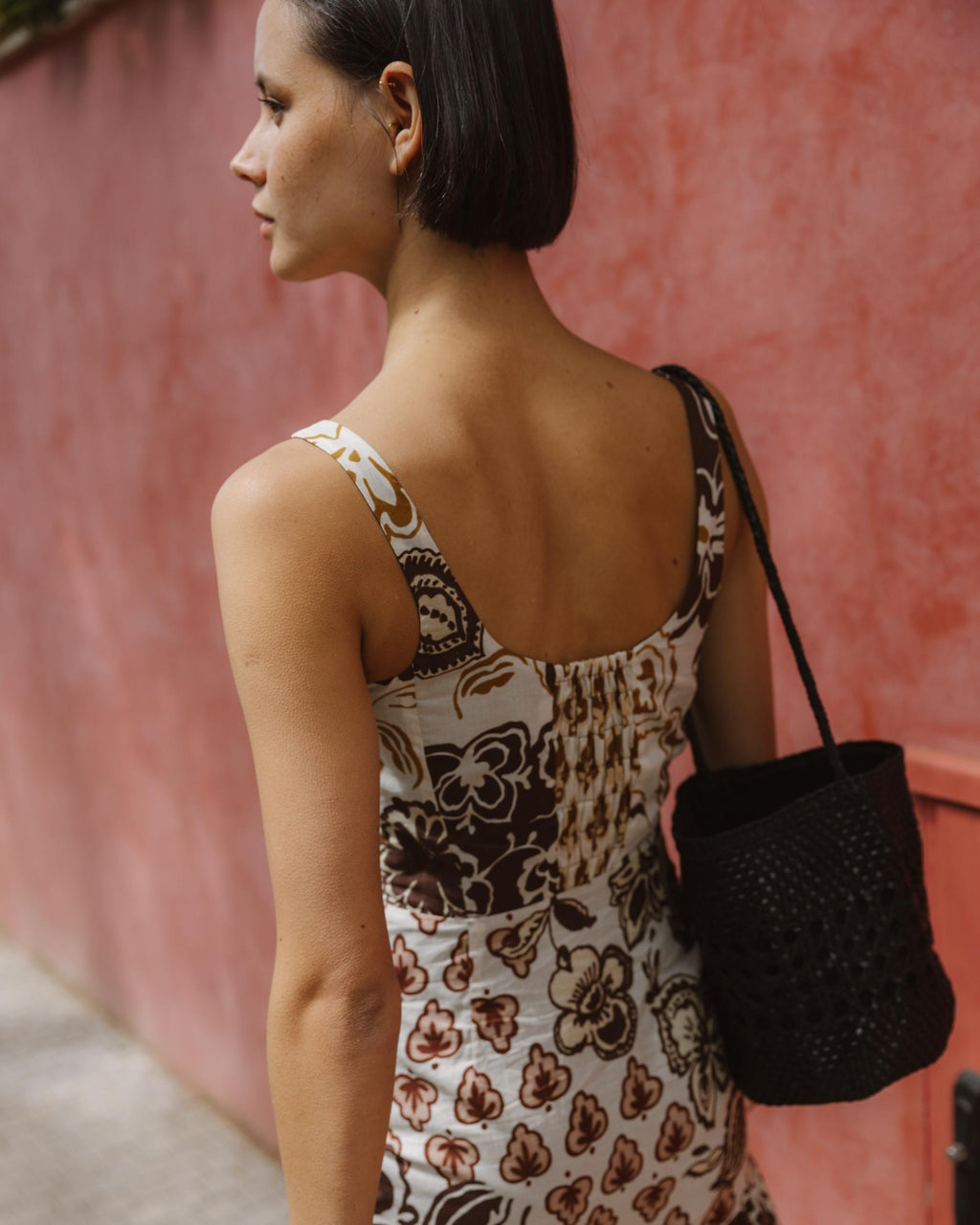VESTIDO TIRANTES CORTES ESTAMPADO
