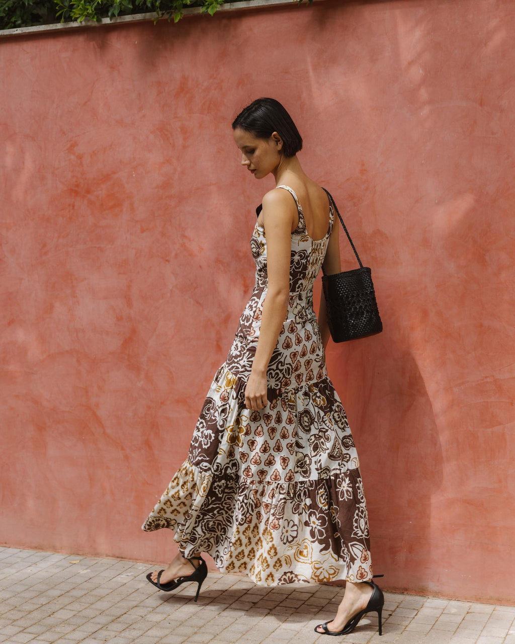 VESTIDO TIRANTES CORTES ESTAMPADO
