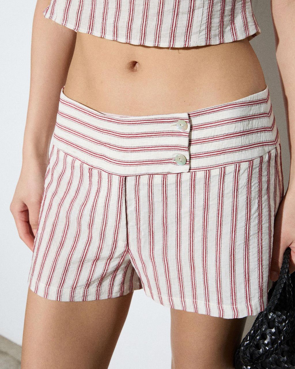 SHORTS TRIPLE CINTURILLA RAYAS
