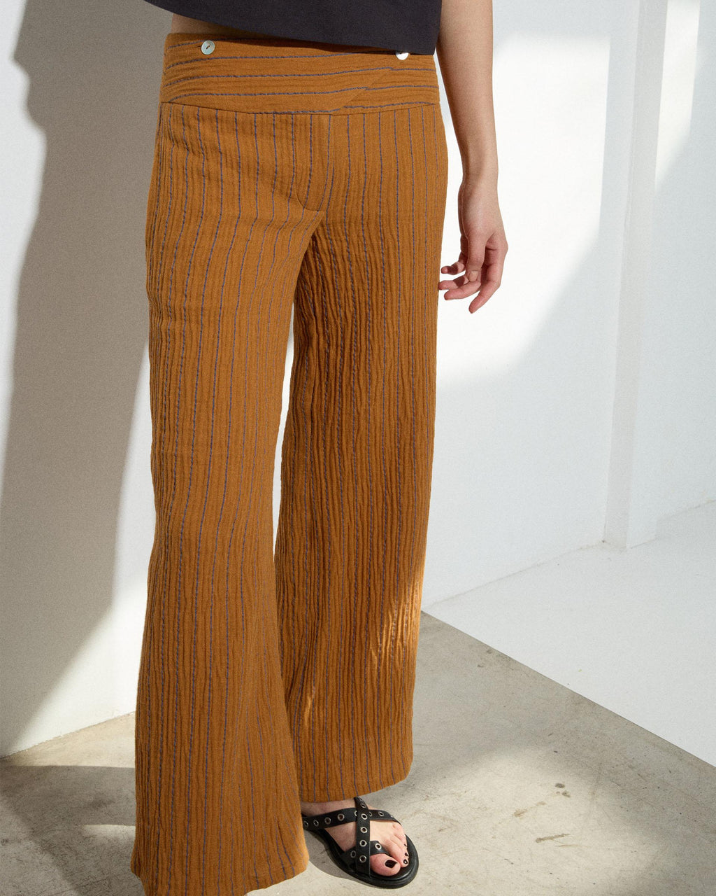 PANTALÓN RAYAS CINTURILLA CRUZADA