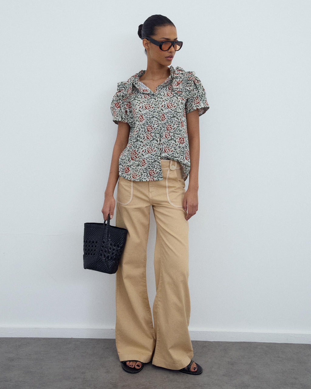 BLUSA MANGA ABULLONADA VOLANTE ESTAMPADA