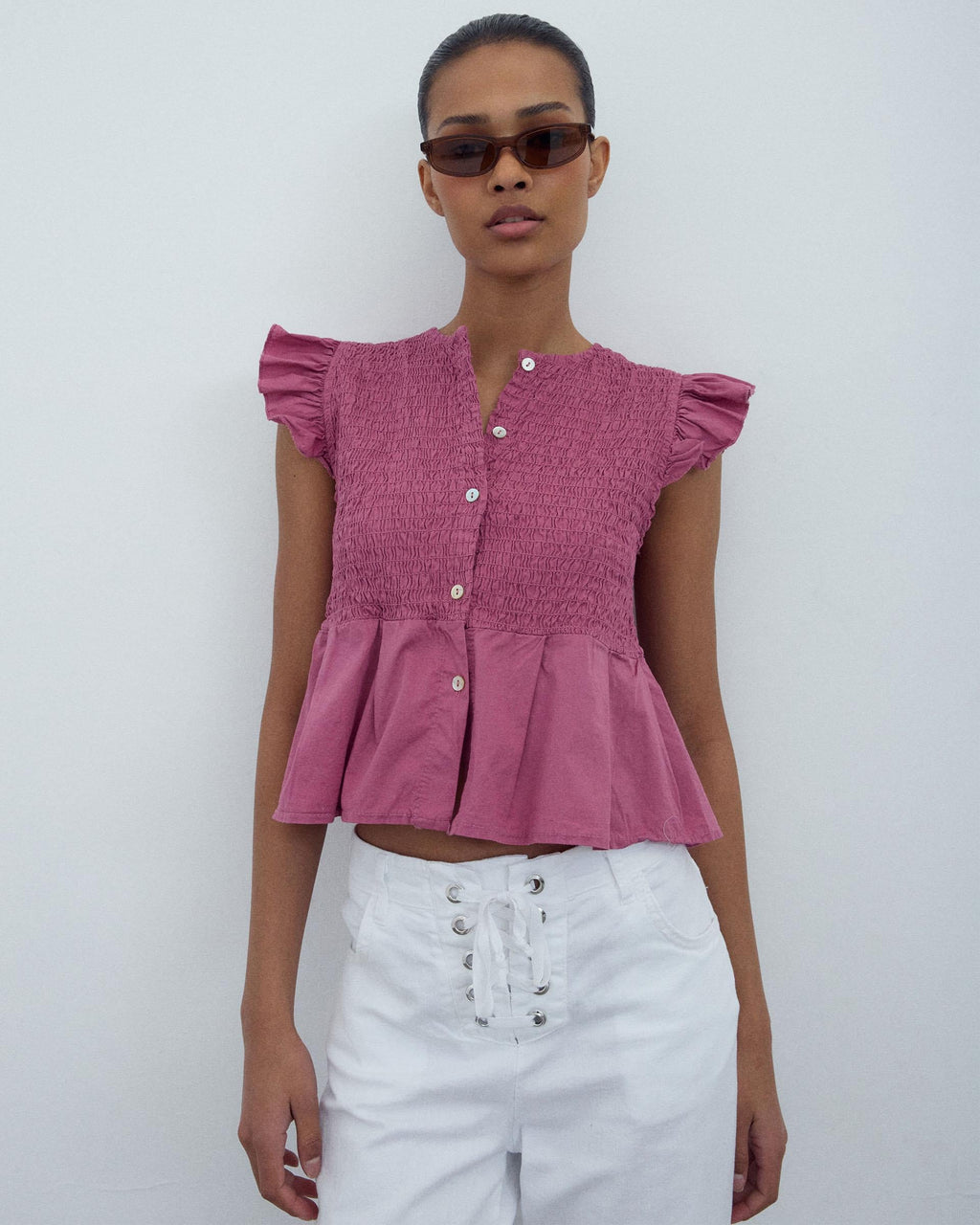BLUSA NIDO DE ABEJA BOTONES DELANTERO