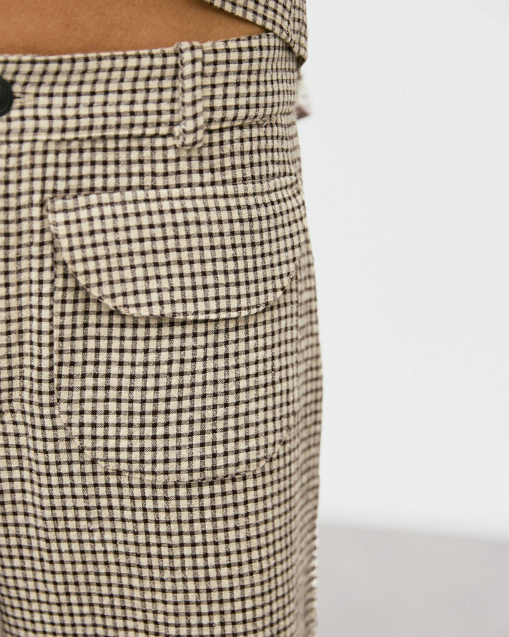 PANTALÓN CUADROS BOLSILLOS SEERSUCKER
