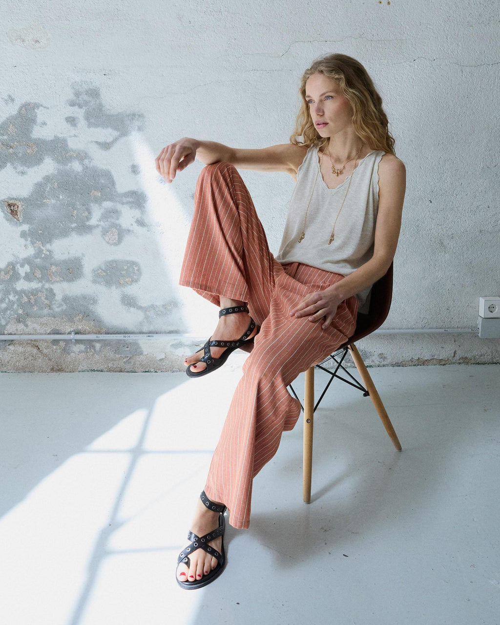 PANTALON WIDE LEG PINZAS RAYAS