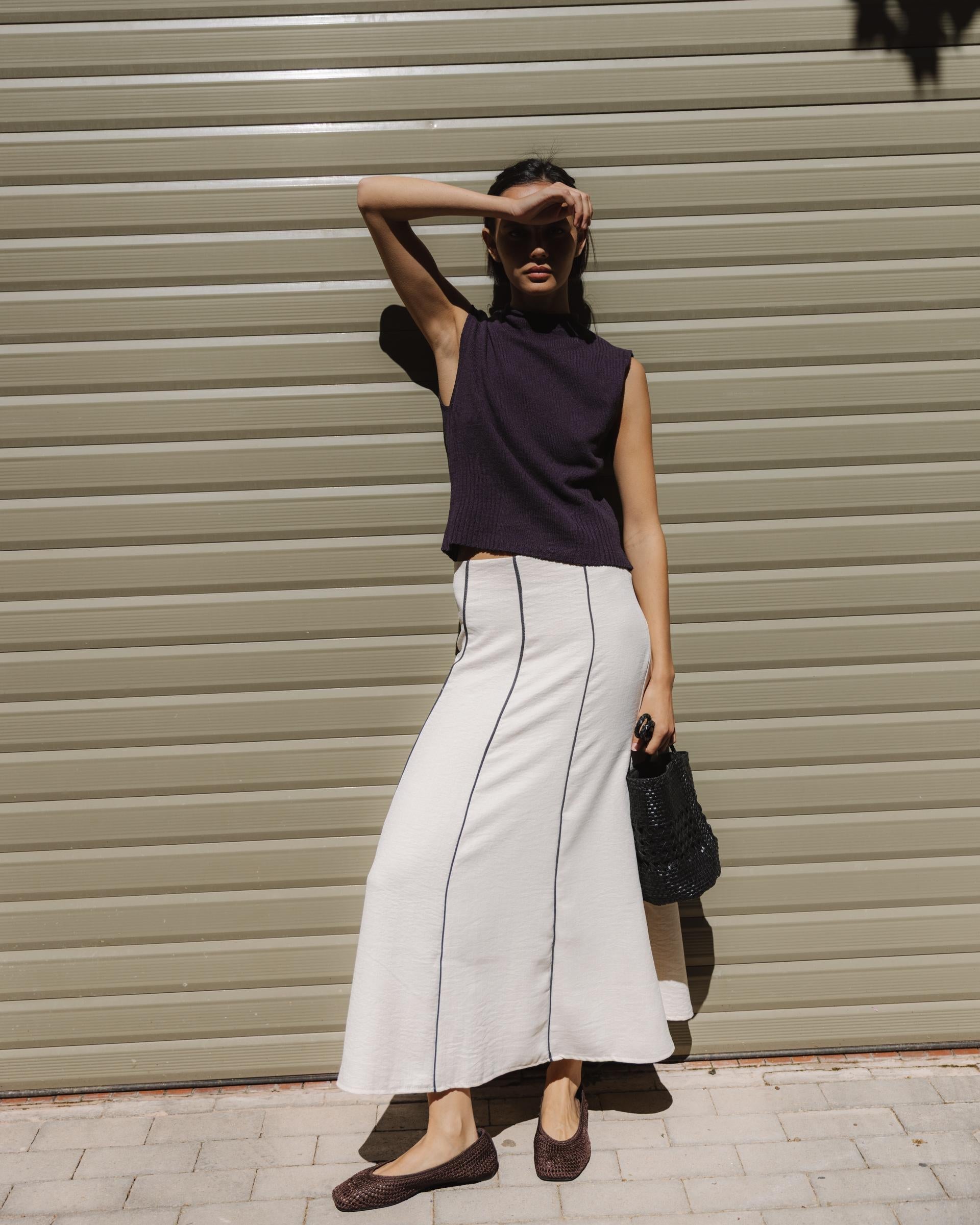 FALDA COSTURAS CONTRASTE