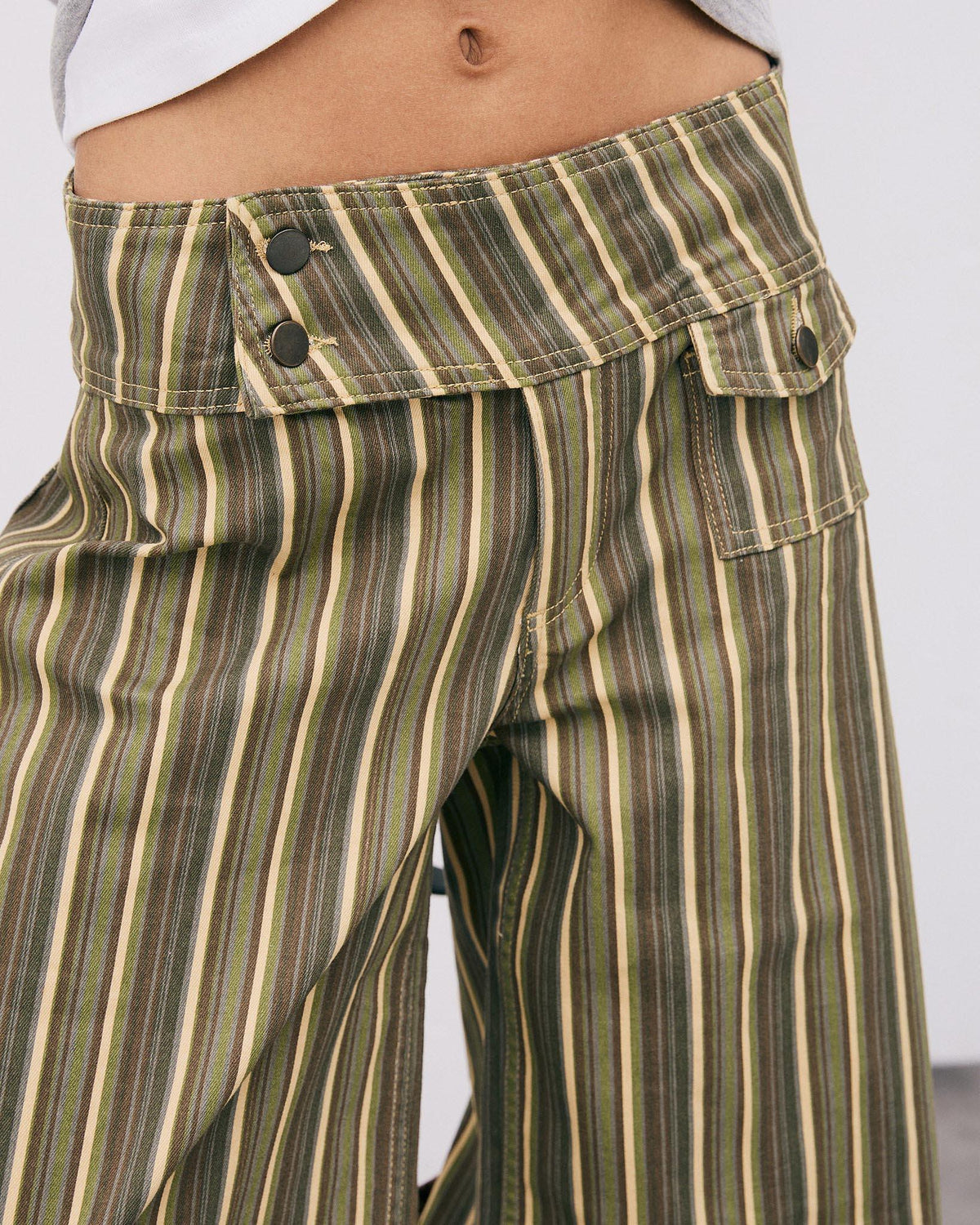 JEANS TRIPLE CINTURILLA BOLSILLO RAYAS