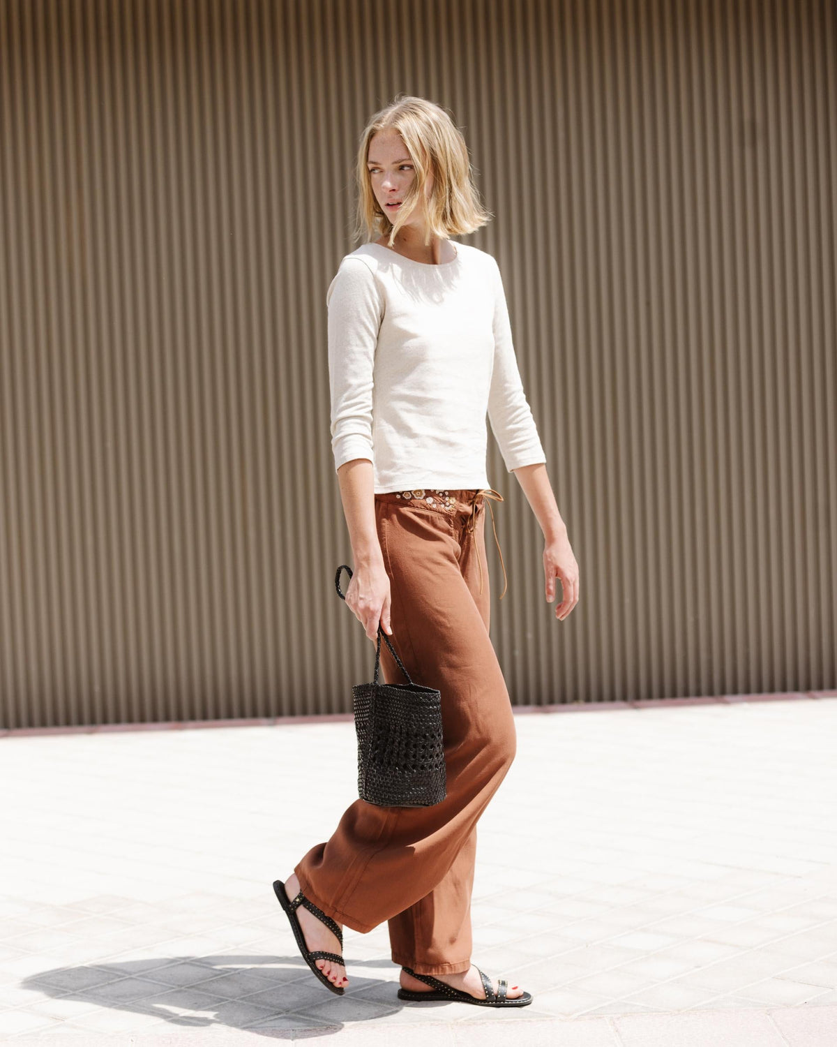 PANTALÓNES TENCEL BORDADOS
