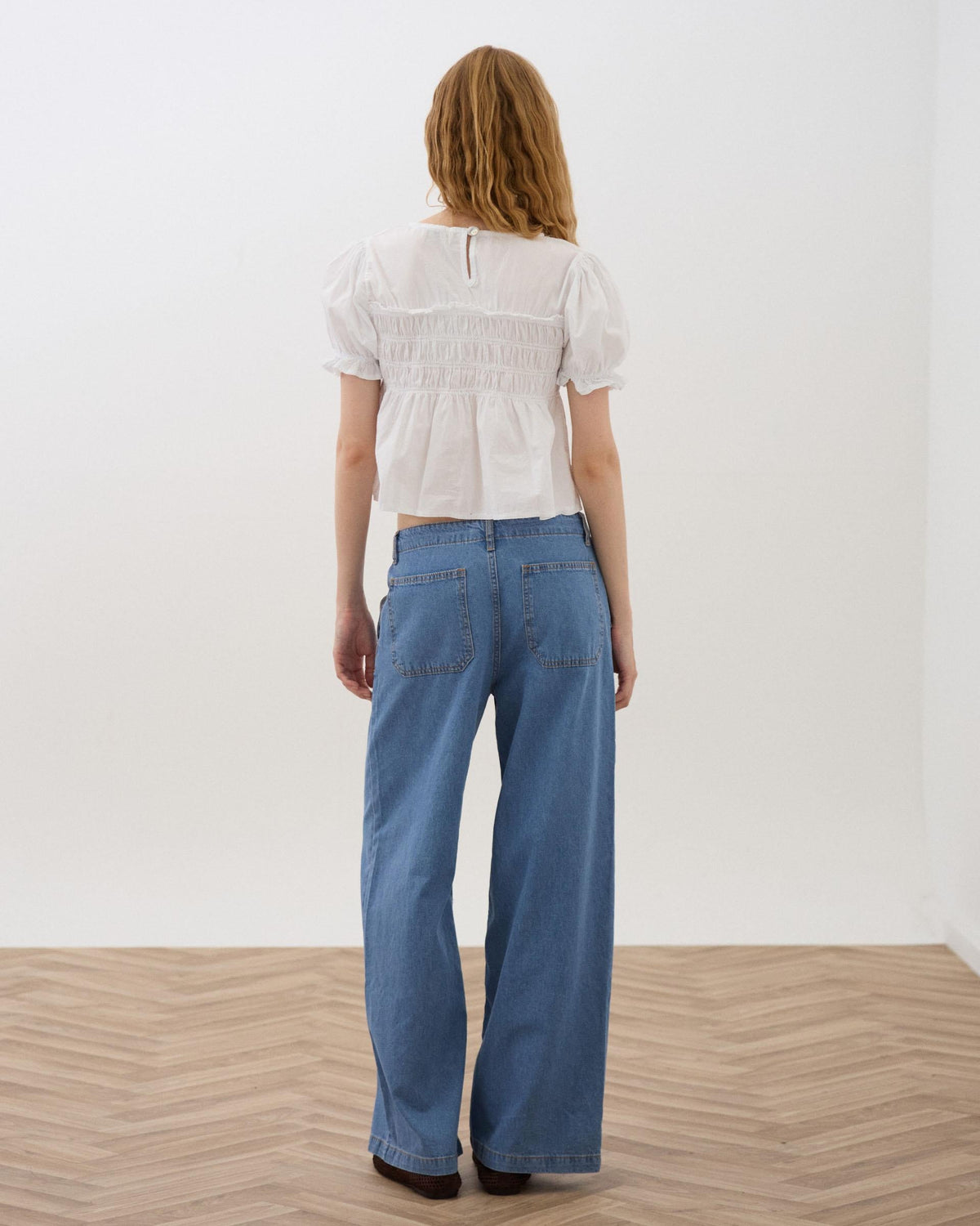 JEANS PARCHES FLORALES
