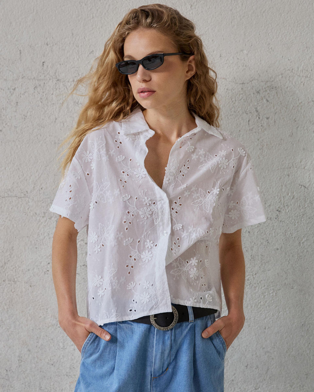 CAMISA MANGA CORTA TROQUELADOS