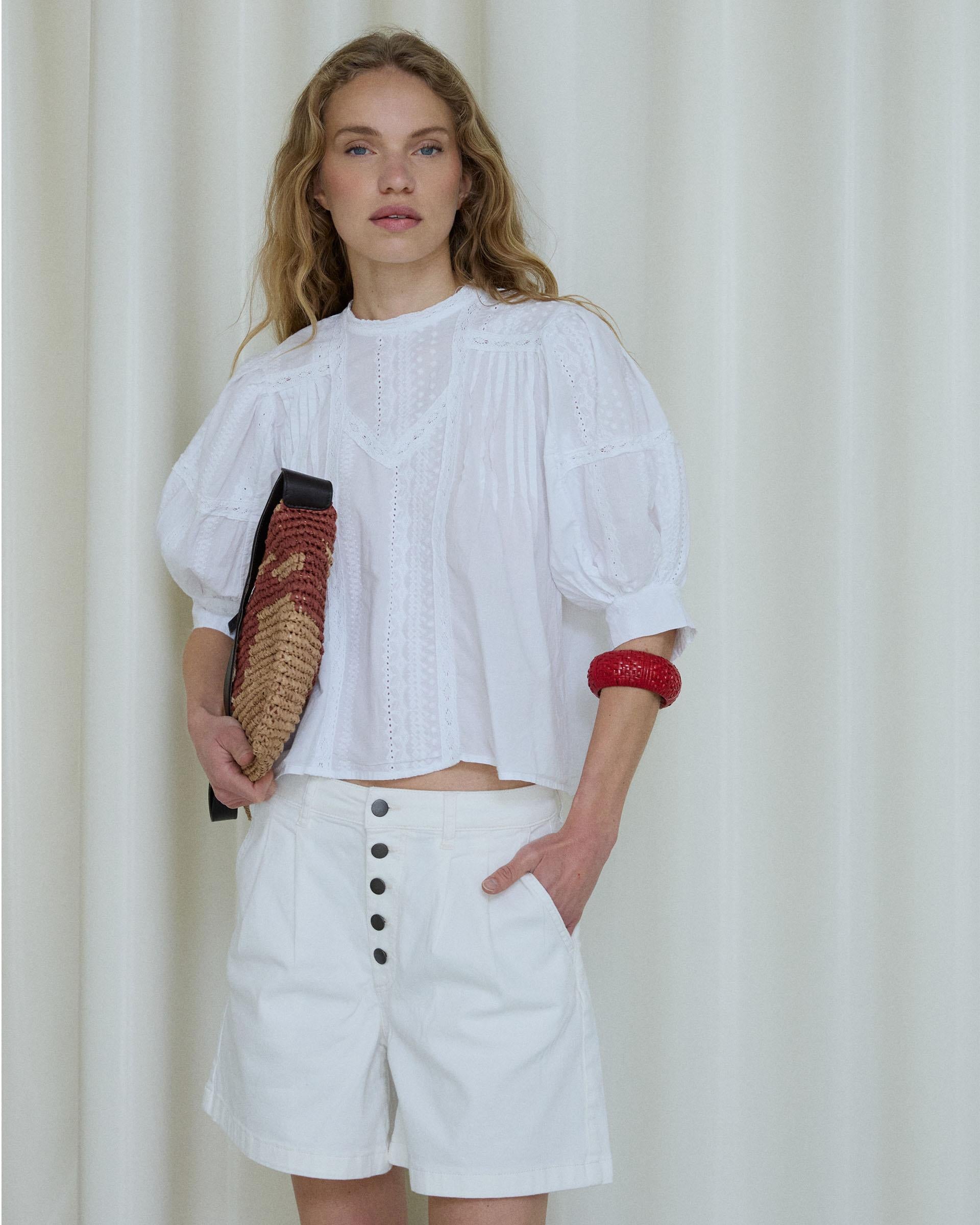 BLUSA MANGA FRANCESA PUNTILLAS JARETAS