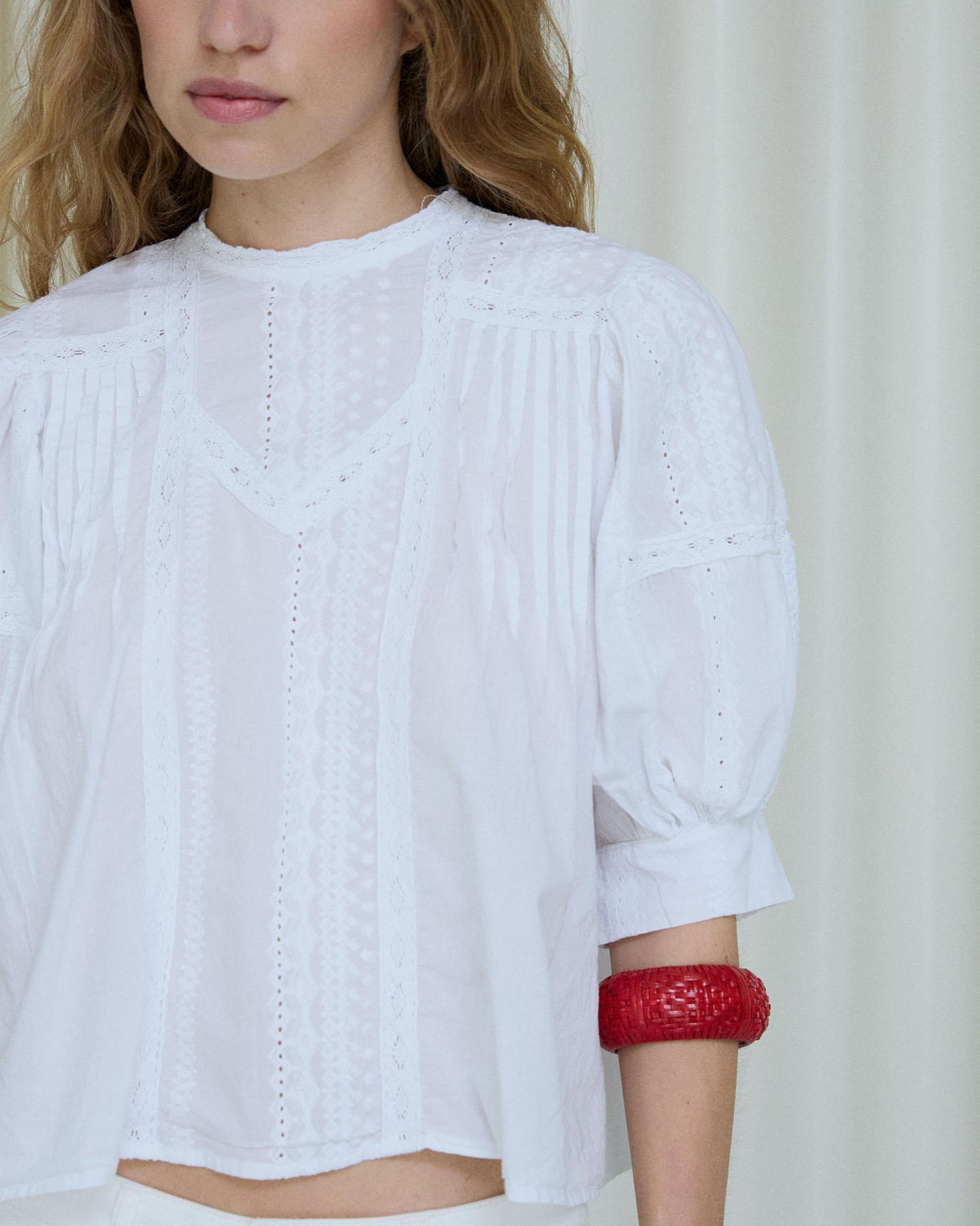 BLUSA MANGA FRANCESA PUNTILLAS JARETAS