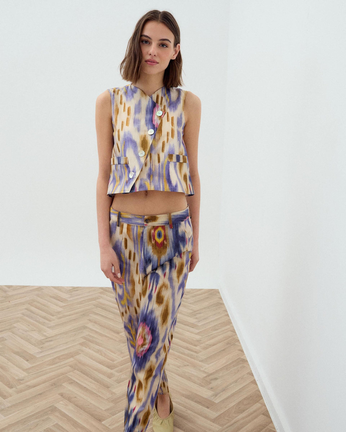 CHALECO BOTONES LATERALES ETNICO TYE DYE