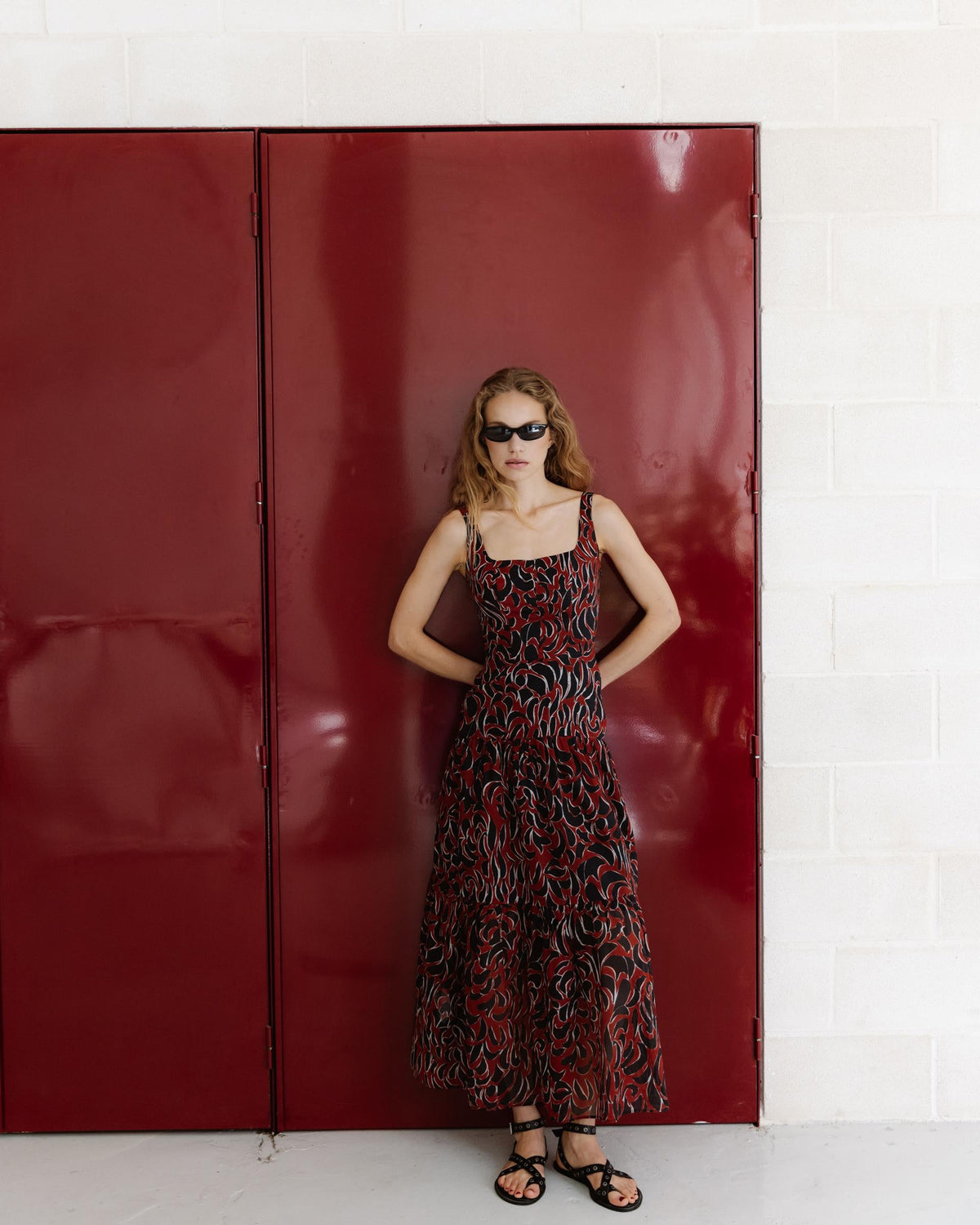 VESTIDO TIRANTES CORTES ESTAMPADO