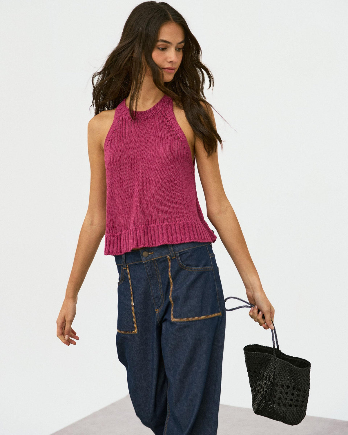 TOP PUNTO SIN MANGAS CUELLO REDONDO RIB